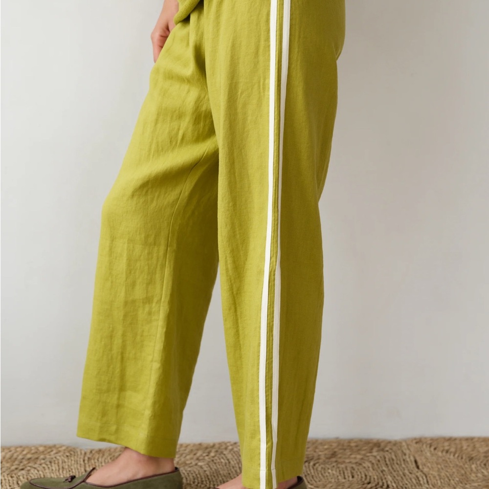 Donni. The Linen Crop Stripe Pant